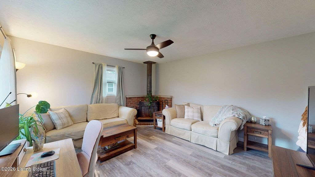 Photo of 9741 Mason Ln, Fairdale, KY 40118 (MLS # 1718769)