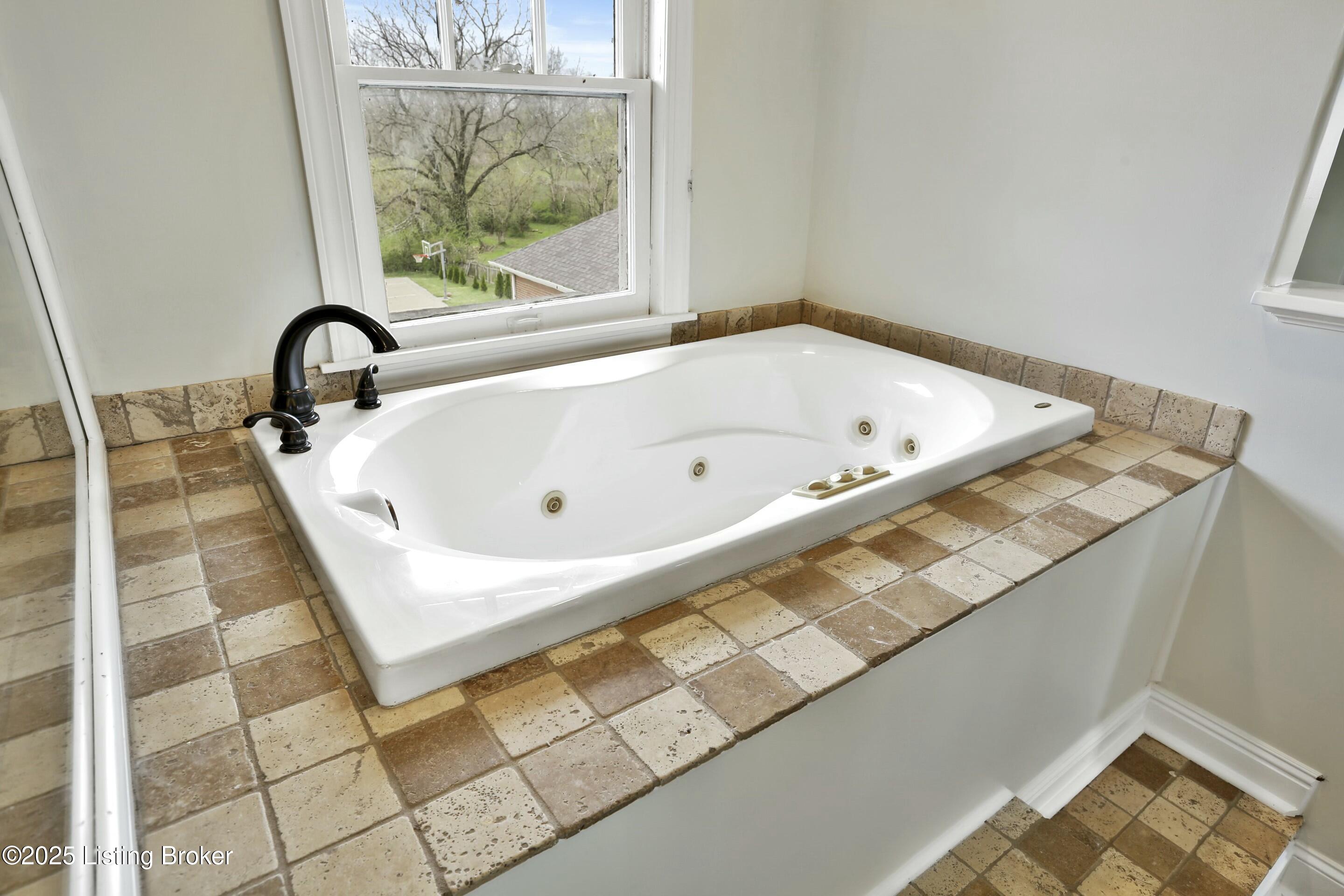 5865 Main St, Eminence, Kentucky image 24