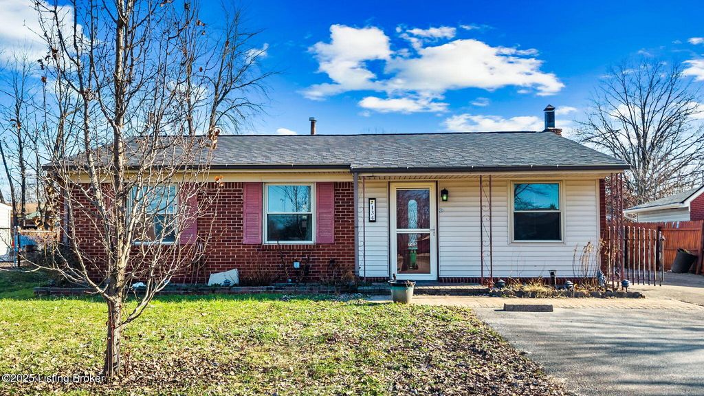 Photo of 134 Hillside Ln, Louisville, KY 40229 (MLS # 1705603)