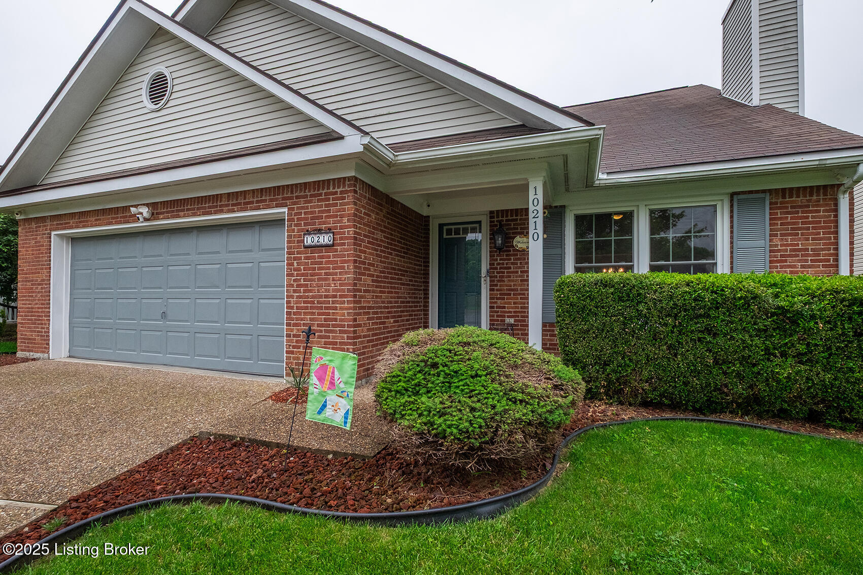 10210 Brownhurst Ct, Louisville, Pennsylvania image 1