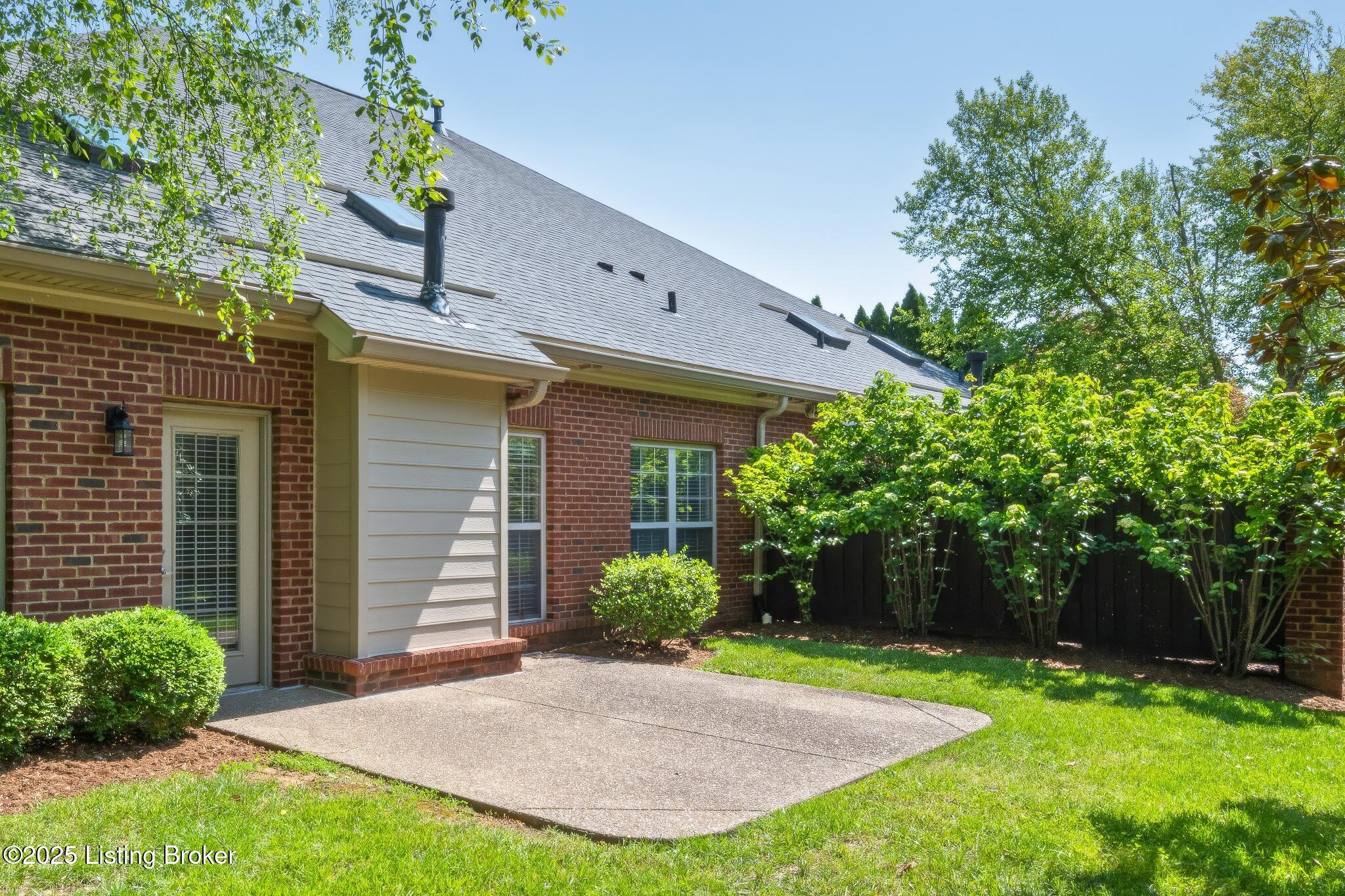 2439 Tradition Cir, Louisville, Kentucky image 29