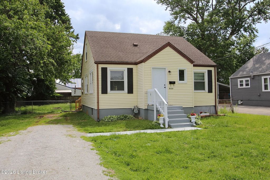 Photo of 6024 Lewis Way, Louisville, KY 40272 (MLS # 1716140)