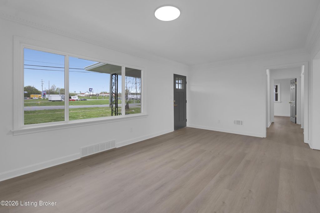 Photo of 3109 Rockford Ln, Louisville, KY 40216 (MLS # 1713804)