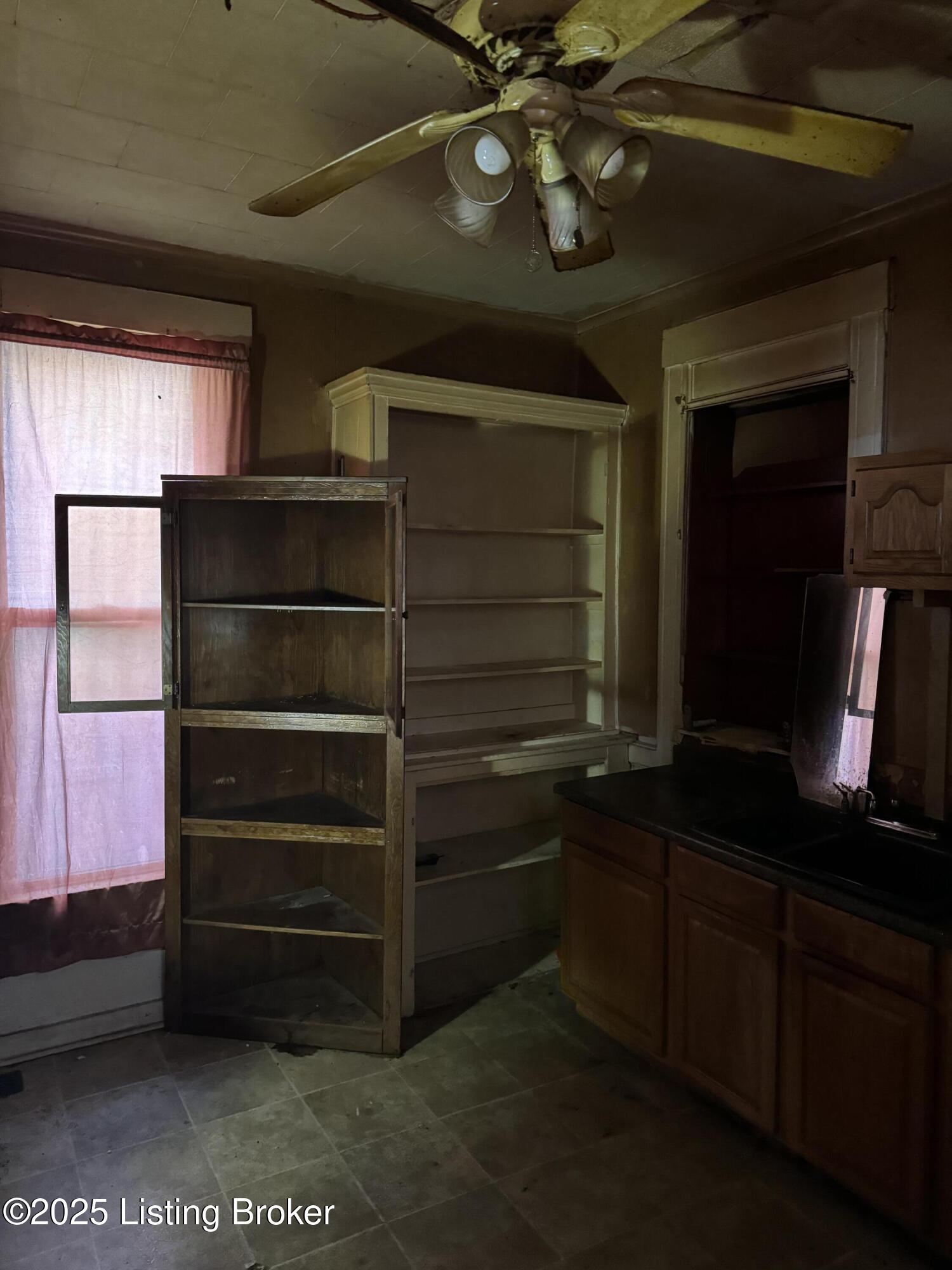 3015 River Park Dr, Louisville, Kentucky image 8