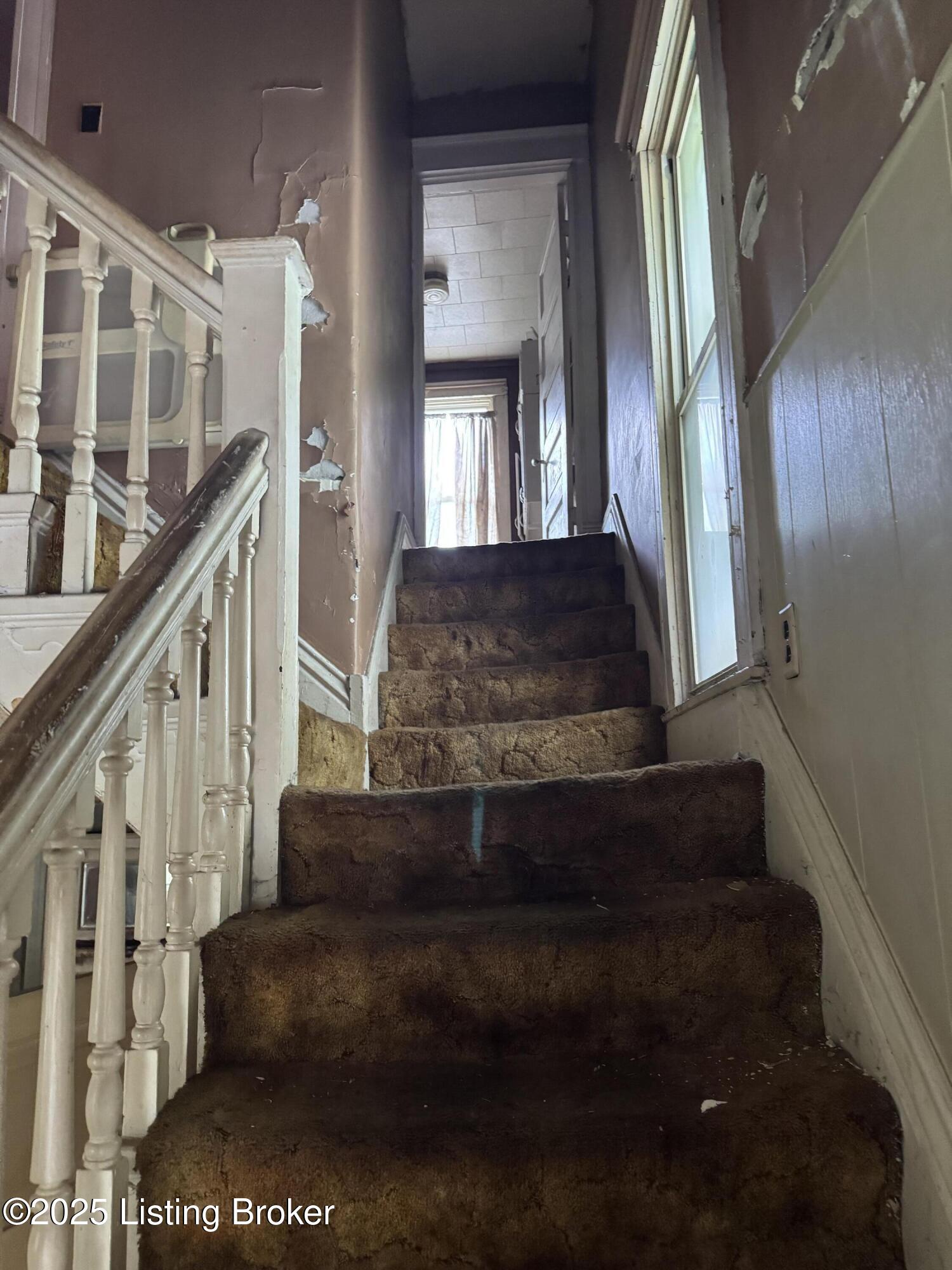 3015 River Park Dr, Louisville, Kentucky image 7