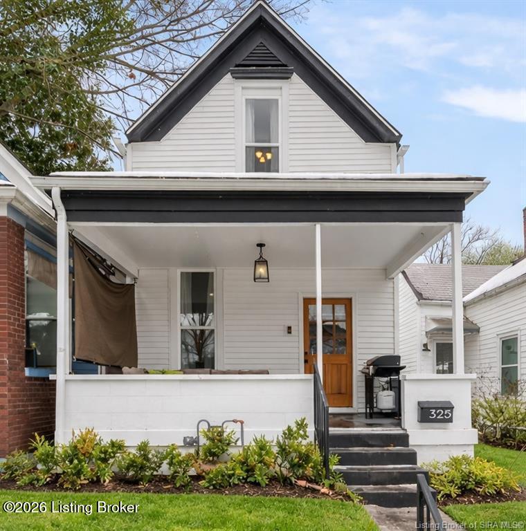 Photo of 325 E 14th St, New Albany, IN 47150 (MLS # 1732803)