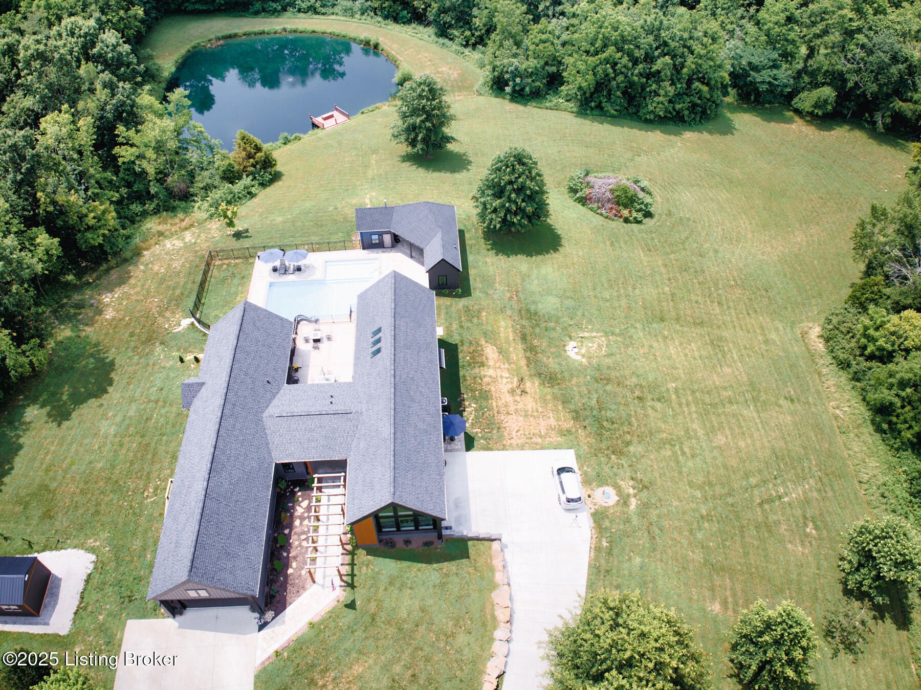 Taylorsville, Kentucky, 40071, United States, 4 Bedrooms Bedrooms, ,5 BathroomsBathrooms,Residential,Active,2014178