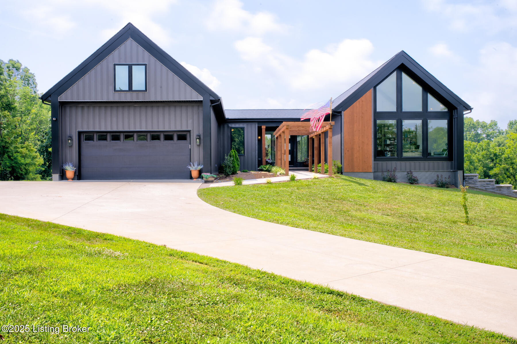 Taylorsville, Kentucky, 40071, United States, 4 Bedrooms Bedrooms, ,5 BathroomsBathrooms,Residential,Active,2014178