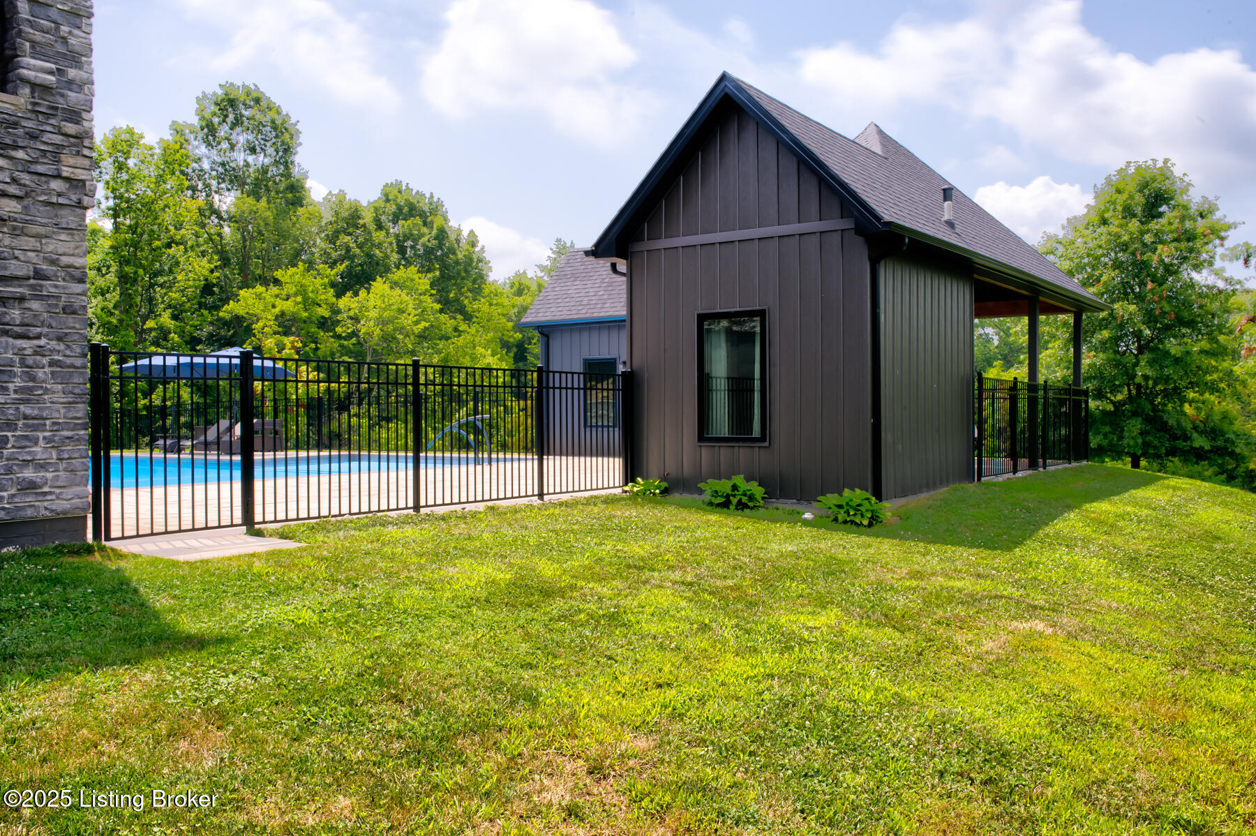 Taylorsville, Kentucky, 40071, United States, 4 Bedrooms Bedrooms, ,5 BathroomsBathrooms,Residential,Active,2014178