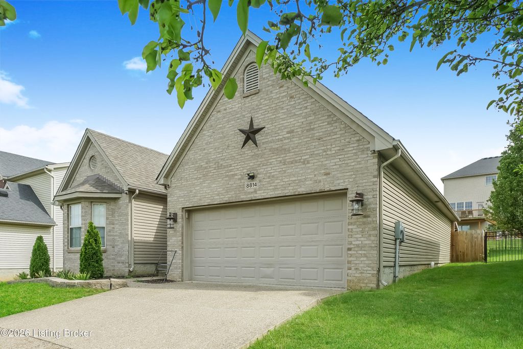 Photo of 8814 Eli Dr, Louisville, KY 40291 (MLS # 1707388)