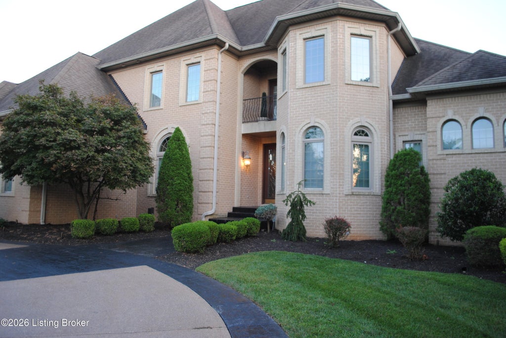 Photo of 10200 Worthington Ln, Prospect, KY 40059 (MLS # 1727745)