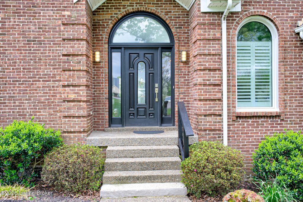 Photo of 1508 Colonial Ct, Goshen, KY 40026 (MLS # 1714211)