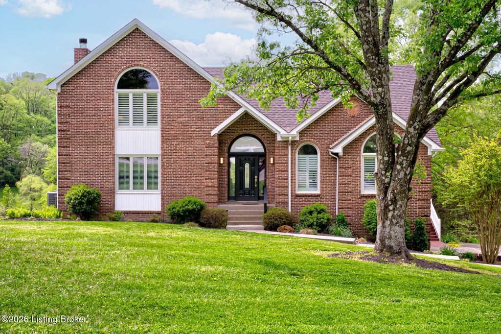 Photo of 1508 Colonial Ct, Goshen, KY 40026 (MLS # 1714211)