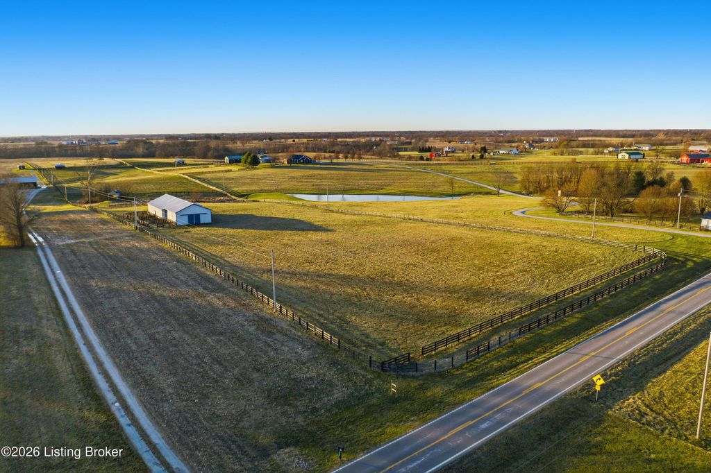 Photo of 4373 Elmburg Rd, Bagdad, KY 40003 (MLS # 1708042)