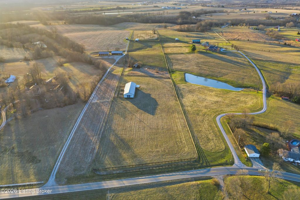 Photo of 4373 Elmburg Rd, Bagdad, KY 40003 (MLS # 1708042)