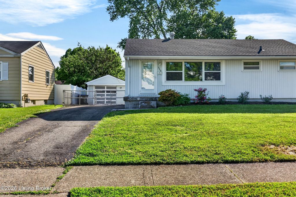 Photo of 330 E Southside Ct, Louisville, KY 40214 (MLS # 1715691)