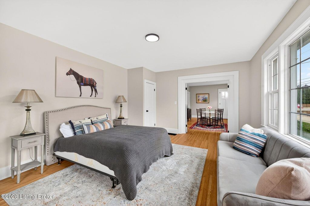 Photo of 10117 Whipps Mill Rd, Louisville, KY 40223 (MLS # 1707444)