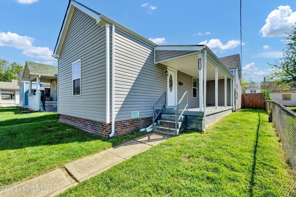 Photo of 3625 Woodruff Ave, Louisville, KY 40215 (MLS # 1714004)