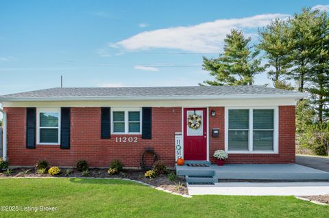 Photo of 11202 Thunder Dr, Louisville, KY 40272 (MLS # 1701703) Photo of 11202 Thunder Dr, Louisville, KY 40272 (MLS # 1701703)