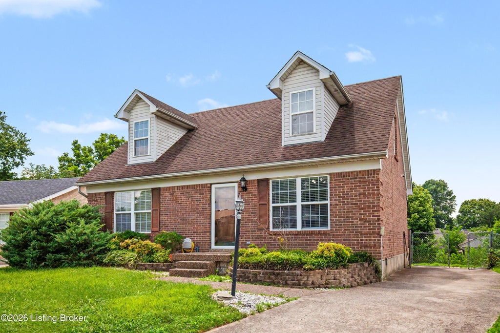 Photo of 3112 Pine Trace Ct, Louisville, KY 40272 (MLS # 1725300)