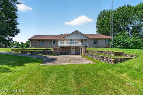 Homes For Sale - 404 Cedarview Dr<br/> Shepherdsville, KY 40165