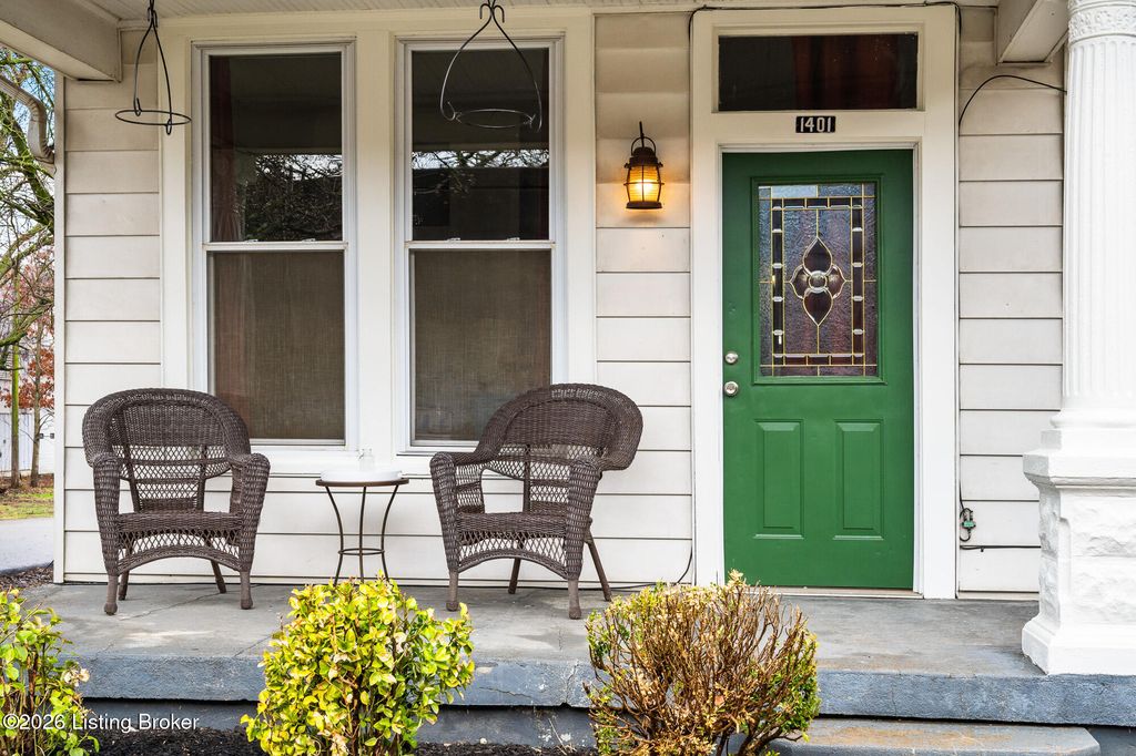 Photo of 1401 Quincy St, Louisville, KY 40206 (MLS # 1710634)