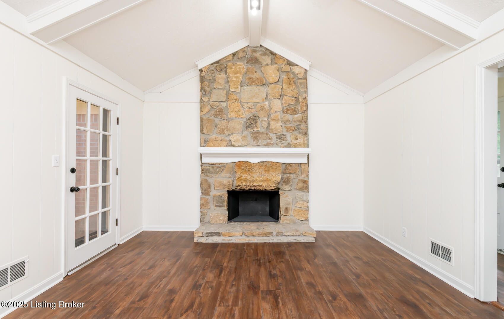 4002 Ciremos Terrace, Louisville, Pennsylvania image 27