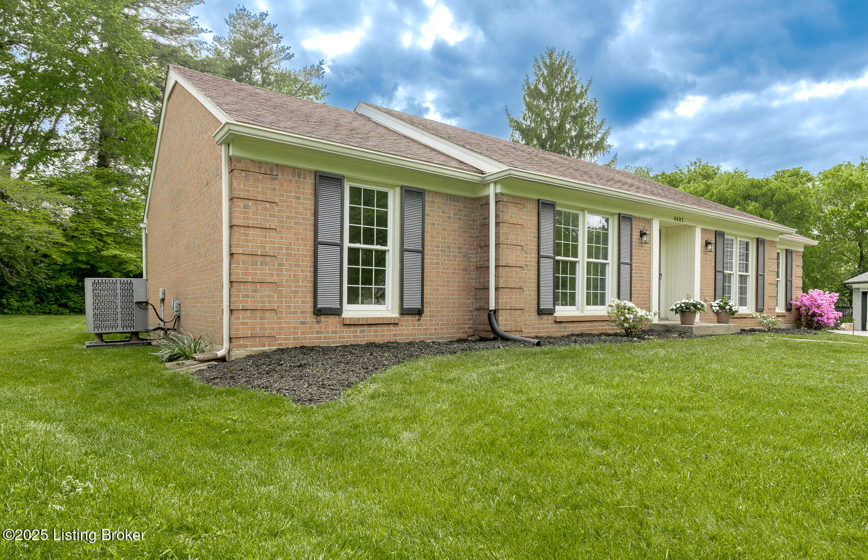 4002 Ciremos Terrace, Louisville, Pennsylvania image 4
