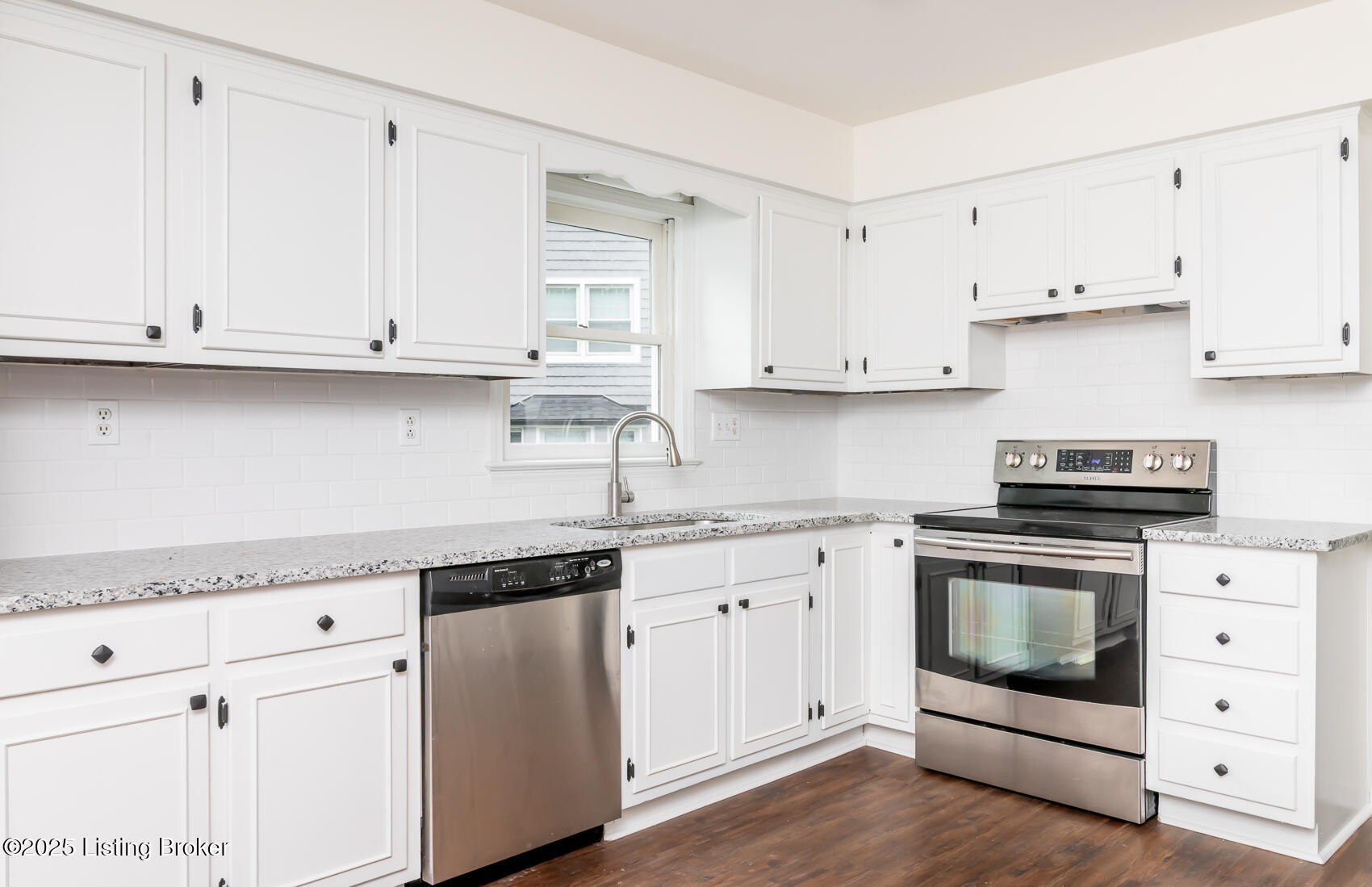 4002 Ciremos Terrace, Louisville, Pennsylvania image 21