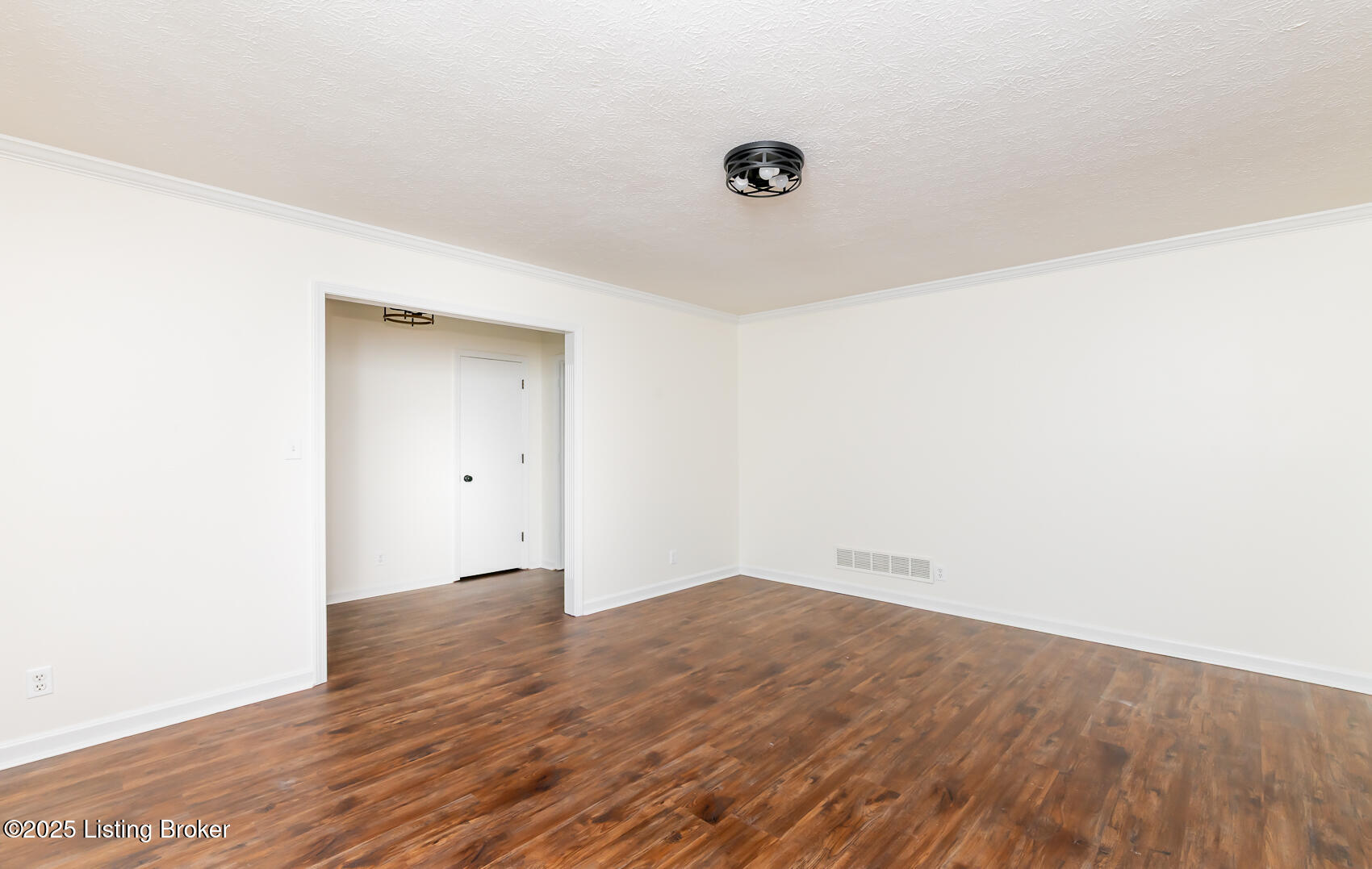 4002 Ciremos Terrace, Louisville, Pennsylvania image 10