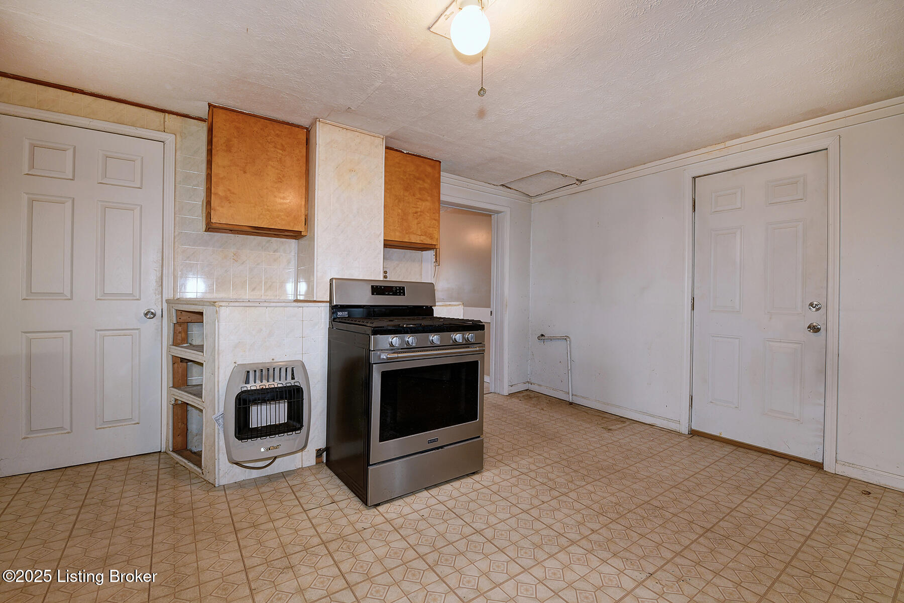 508 Lilly Ave, Louisville, Pennsylvania image 13