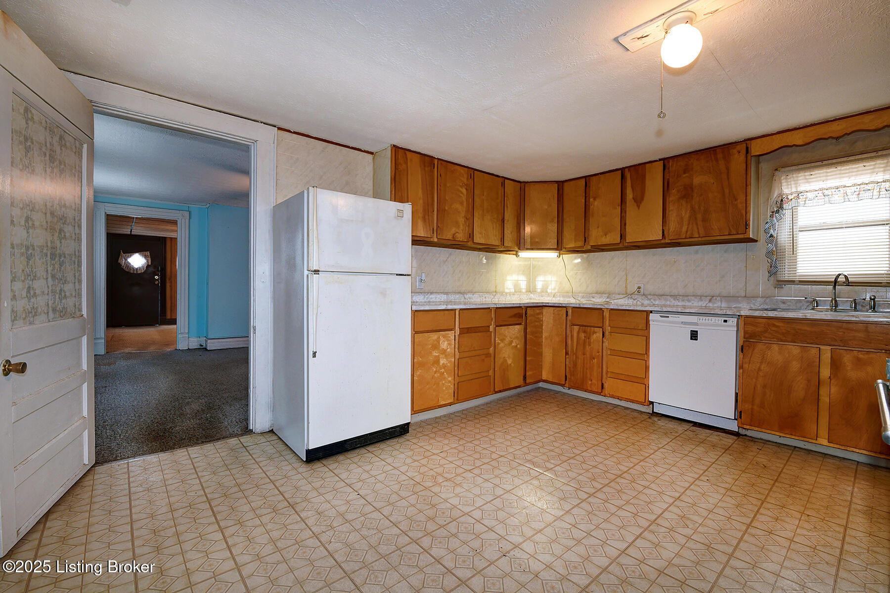 508 Lilly Ave, Louisville, Pennsylvania image 9