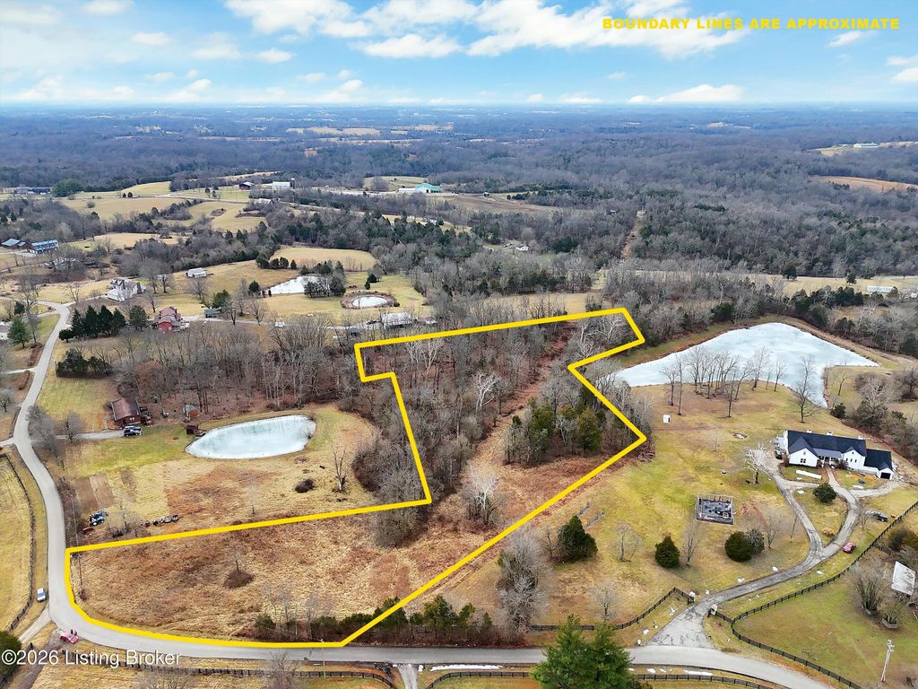 Photo of Tract 1 Hunters Ln, Simpsonville, KY 40067 (MLS # 1712313)