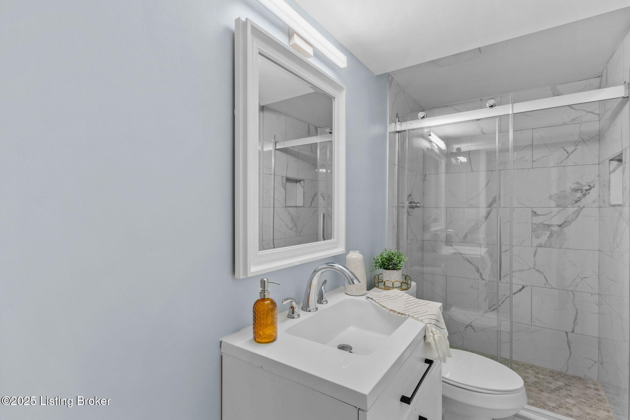 7007 Green Manor Dr, Louisville, Kentucky image 41