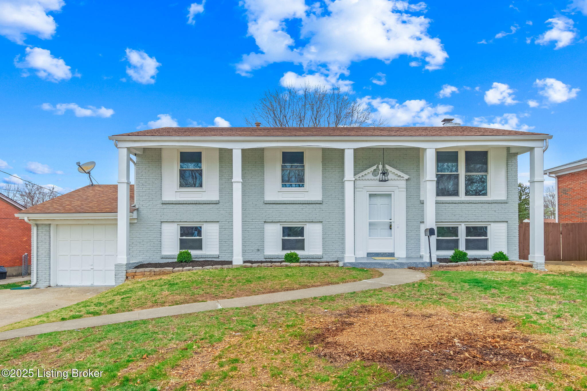 7007 Green Manor Dr, Louisville, Kentucky image 5