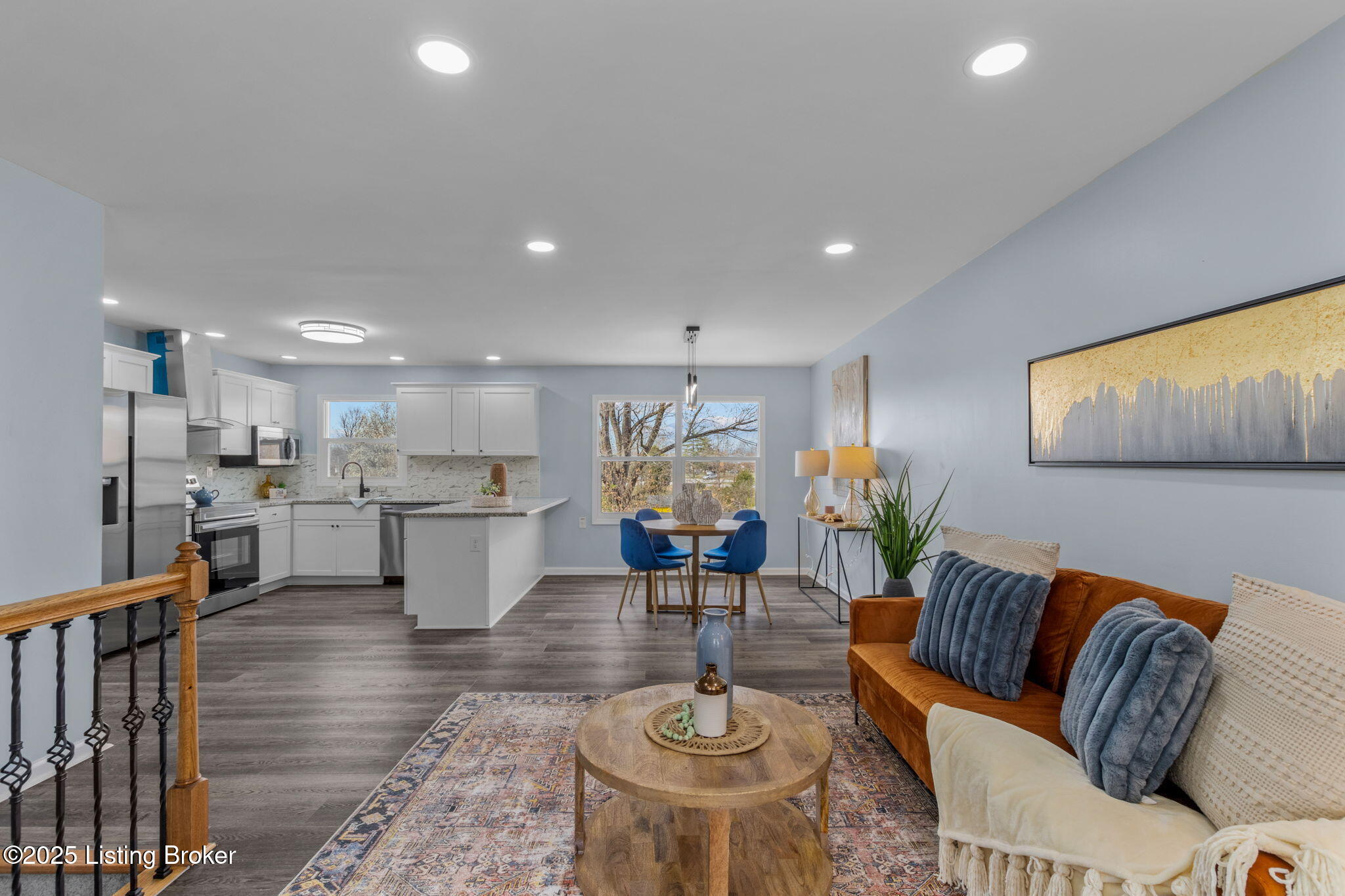 7007 Green Manor Dr, Louisville, Kentucky image 3