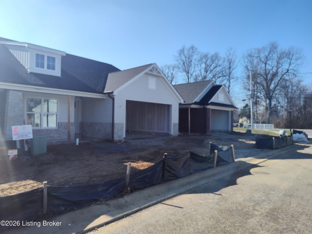Photo of 12506 Button Willow Ln, Louisville, KY 40299 (MLS # 1707744)