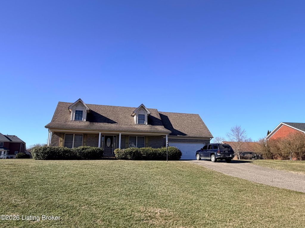 Photo of 10 Valleywood Ct, Carrollton, KY 41008 (MLS # 1707425)