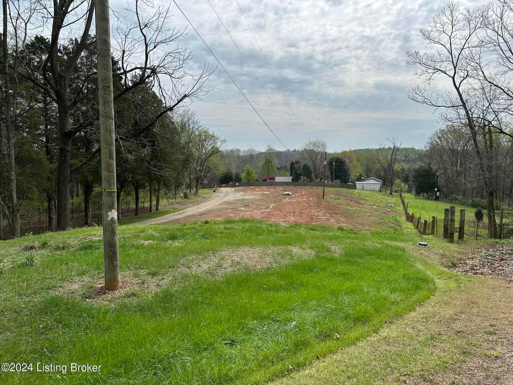 Photo of 5001 N Hwy 393, La Grange, KY 40031 (MLS # 1658660)