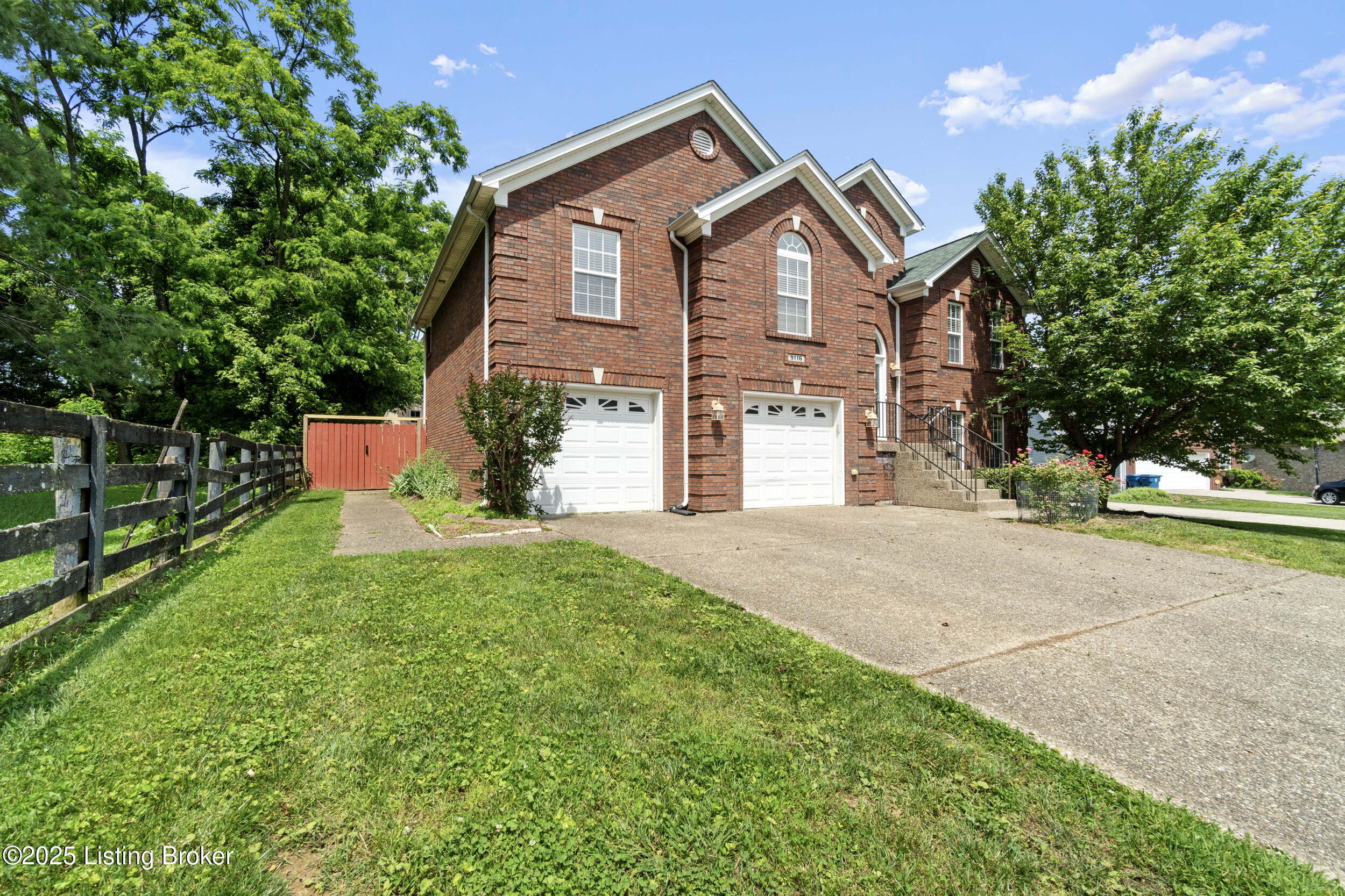 9116 Fox Chase Rd, Louisville, Pennsylvania image 2