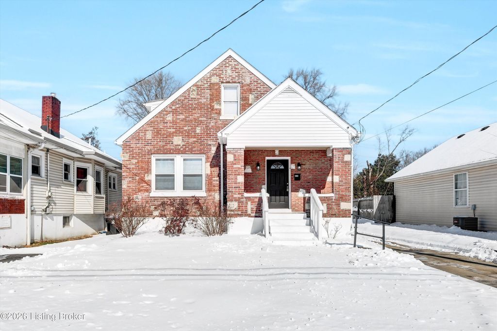 Photo of 139 Gillette Ave, Louisville, KY 40214 (MLS # 1707997)