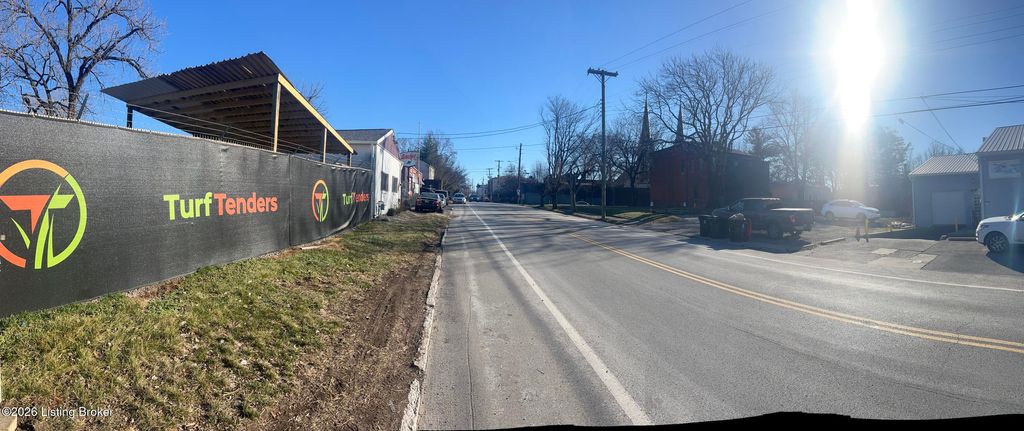 Photo of 231 Adams St # R, Louisville, KY 40206 (MLS # 1708901)