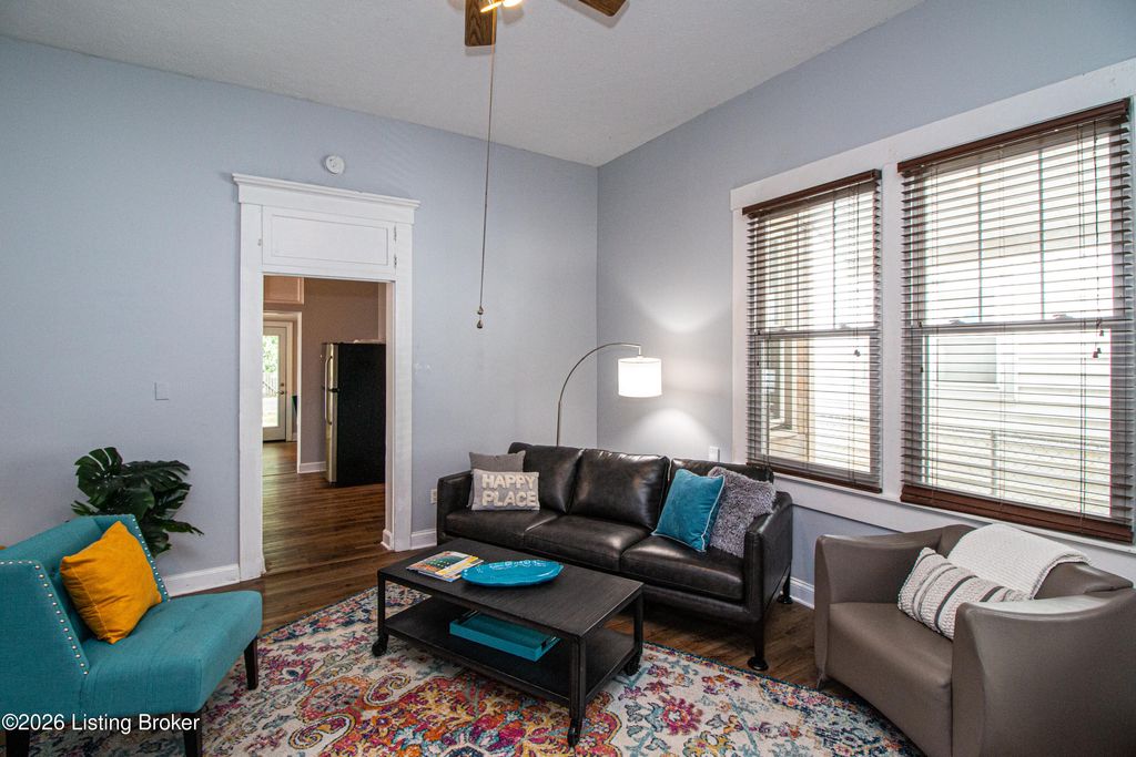 Photo of 1825 Frankfort Ave, Louisville, KY 40206 (MLS # 1713479)