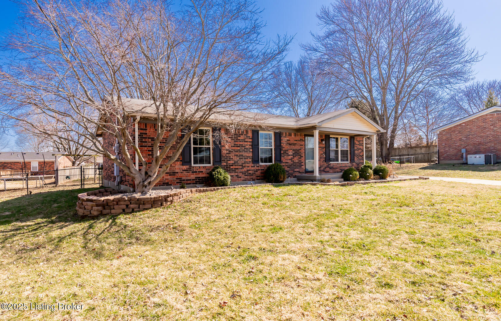 120 Love Ct, Mt Washington, Kentucky image 4