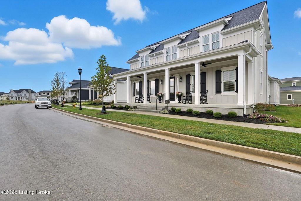 Photo of 11608 Skypilot St, Prospect, KY 40059 (MLS # 1699507)