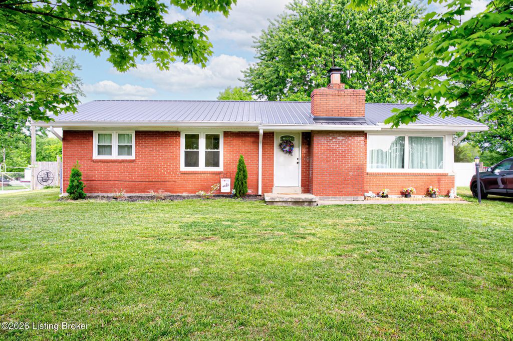 Photo of 865 Bleemel Ln, Mt Washington, KY 40047 (MLS # 1715856)