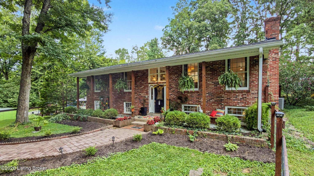 Photo of 3407 E Dogwood Cir, La Grange, KY 40031 (MLS # 1723987)