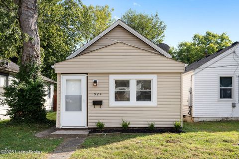 Photo of 924 W Evelyn Ave, Louisville, KY 40215 (MLS # 1700037)