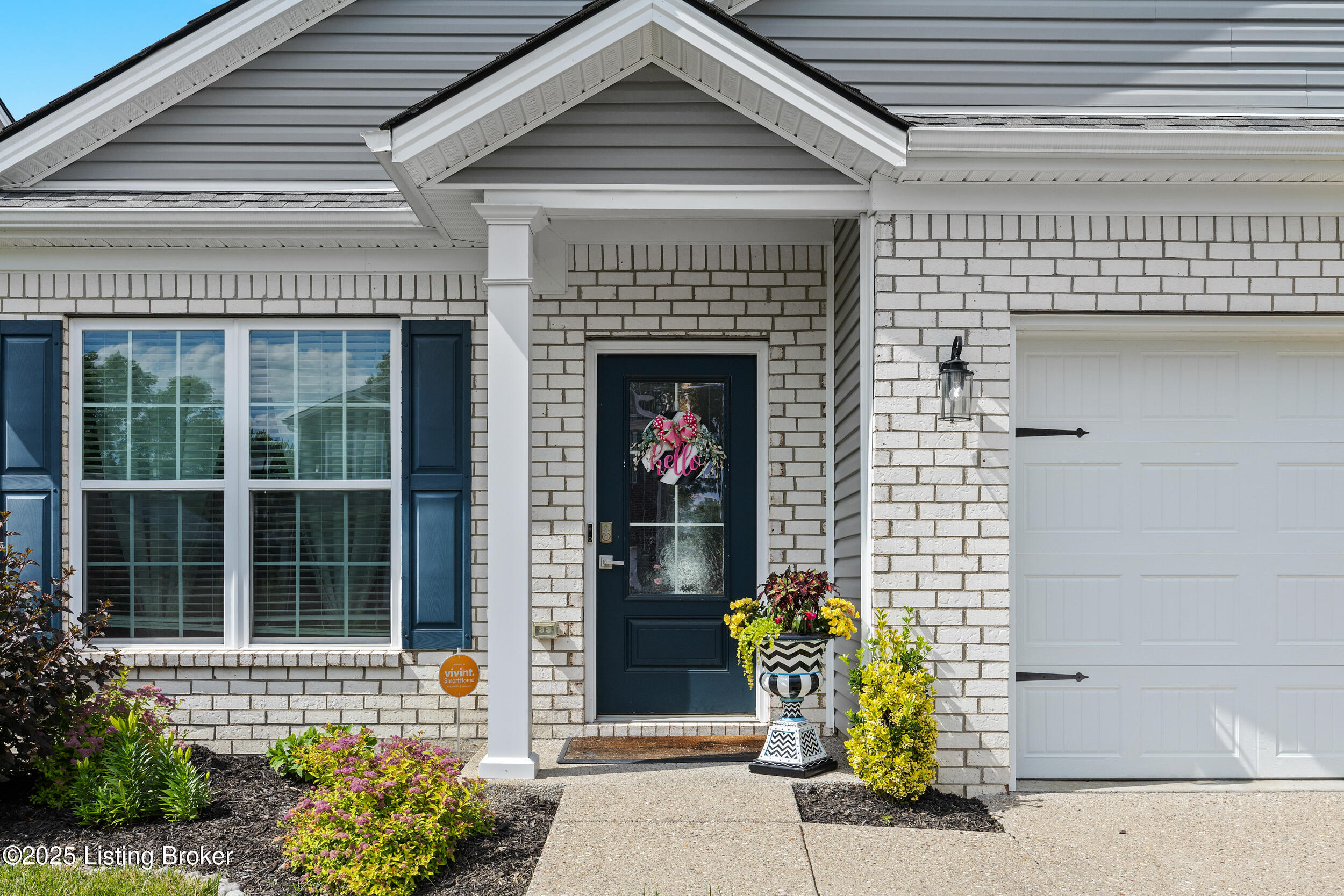 11413 Redbourne Ct, Louisville, Kentucky image 3