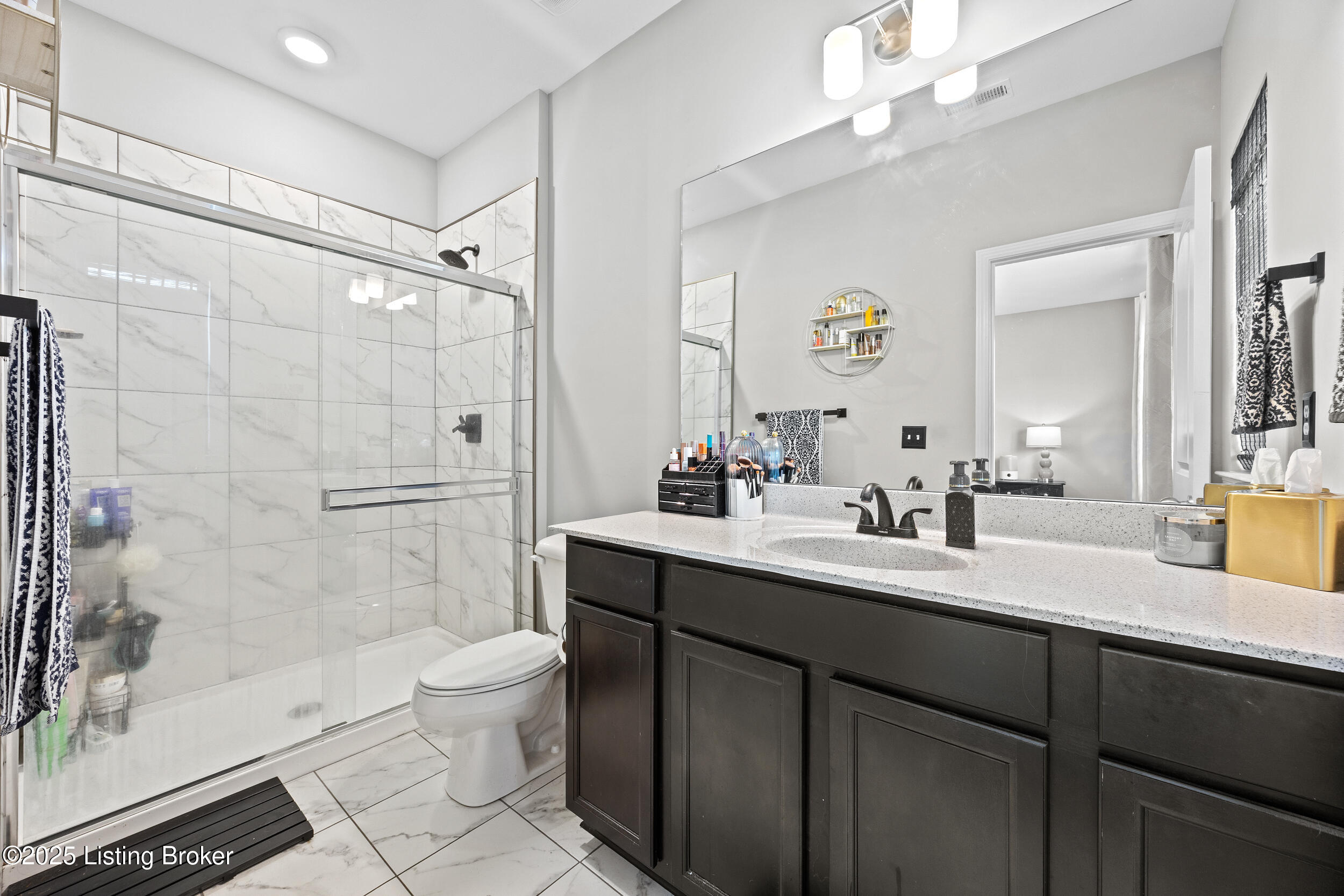 11413 Redbourne Ct, Louisville, Kentucky image 38